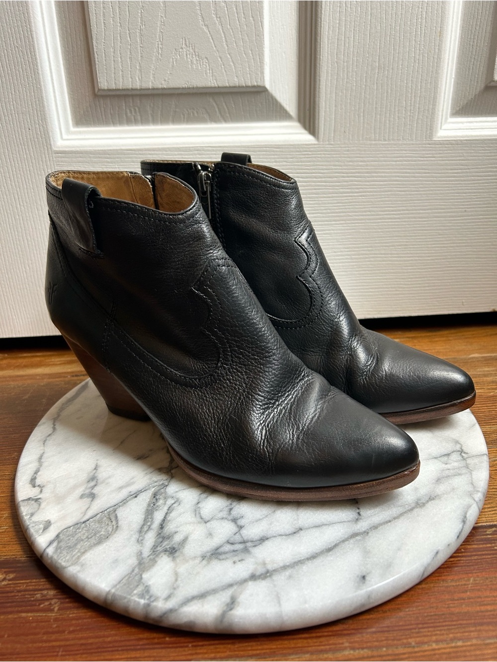 Women's Black Leather Frye Reina Ankle Boot - 9M